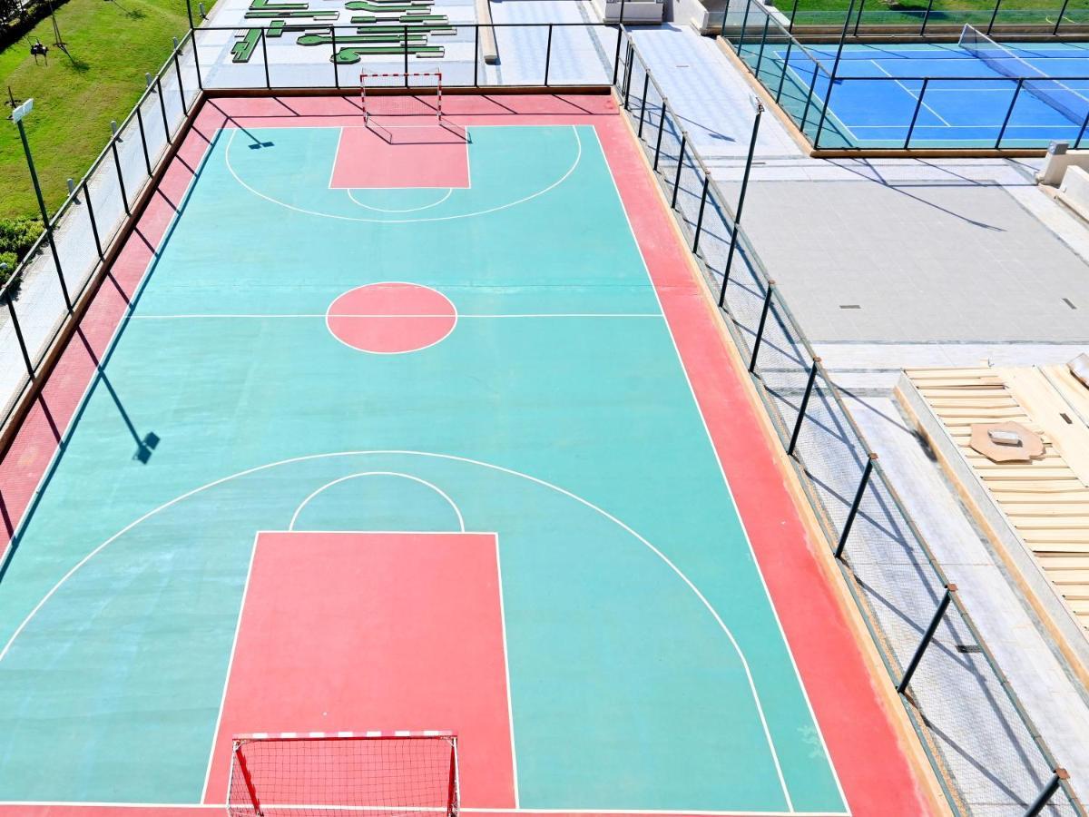 Pickalbatros White Beach Taghazout (Adults Only) Exterior foto A futsal court